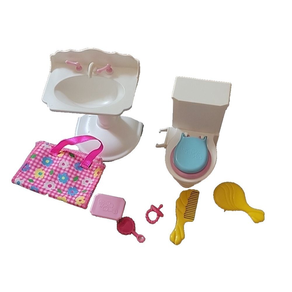 Vtg 1996 Kelly Potty Training Accessories replacements Barbie‎ Little sister